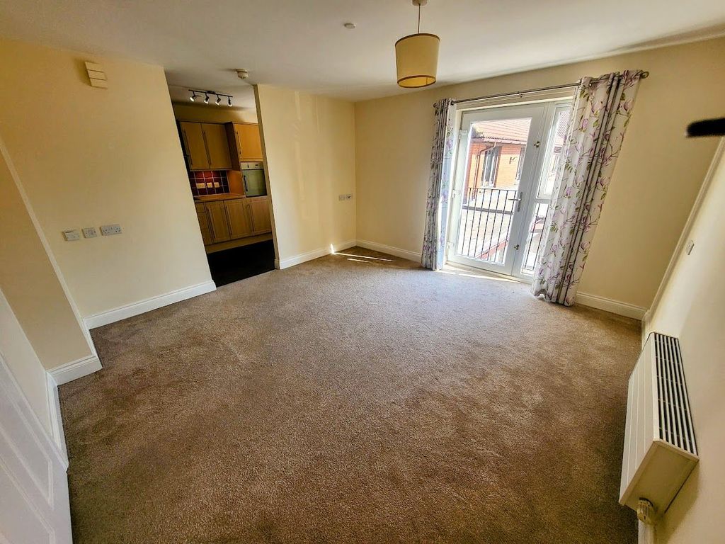 Additional image 5 of 1 bed flat for saleThe Limes, Westbury Lane, Newport Pagnell MK16
