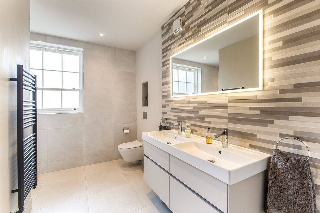 Additional image 12 of 5 bed detached house for saleHenley Road, Marlow, Buckinghamshire SL7