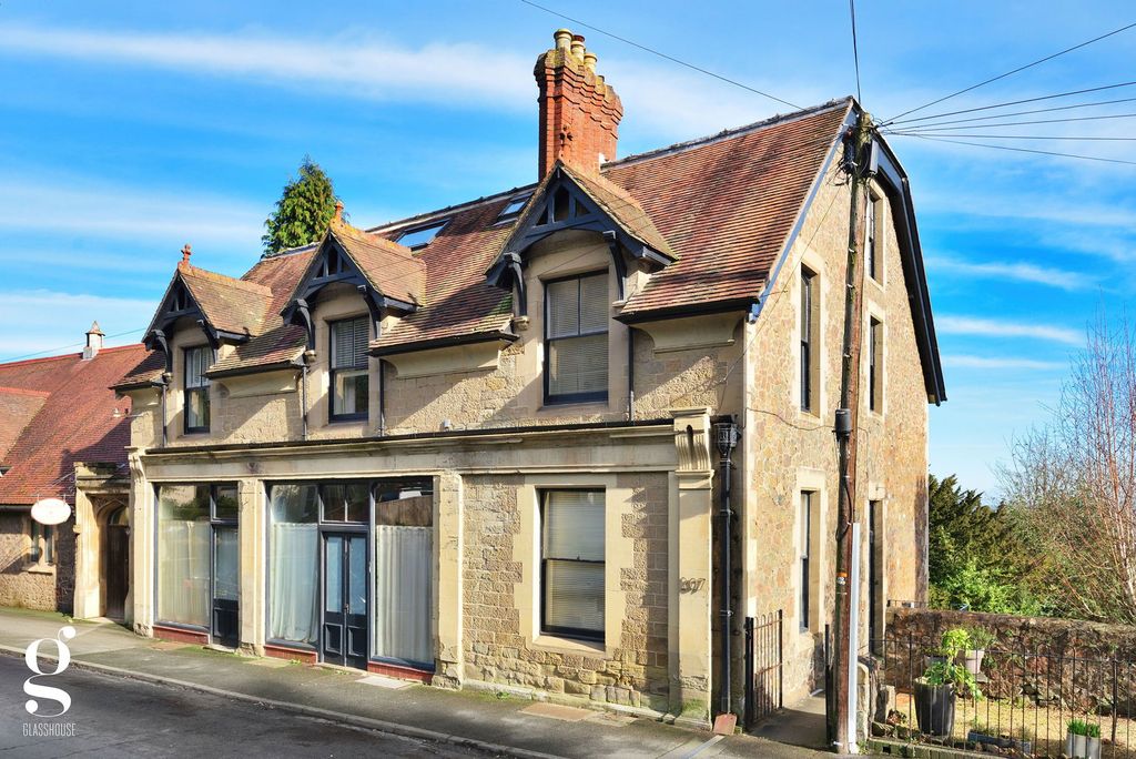 6 bed link detached house for saleWells Road, Malvern Wells WR14