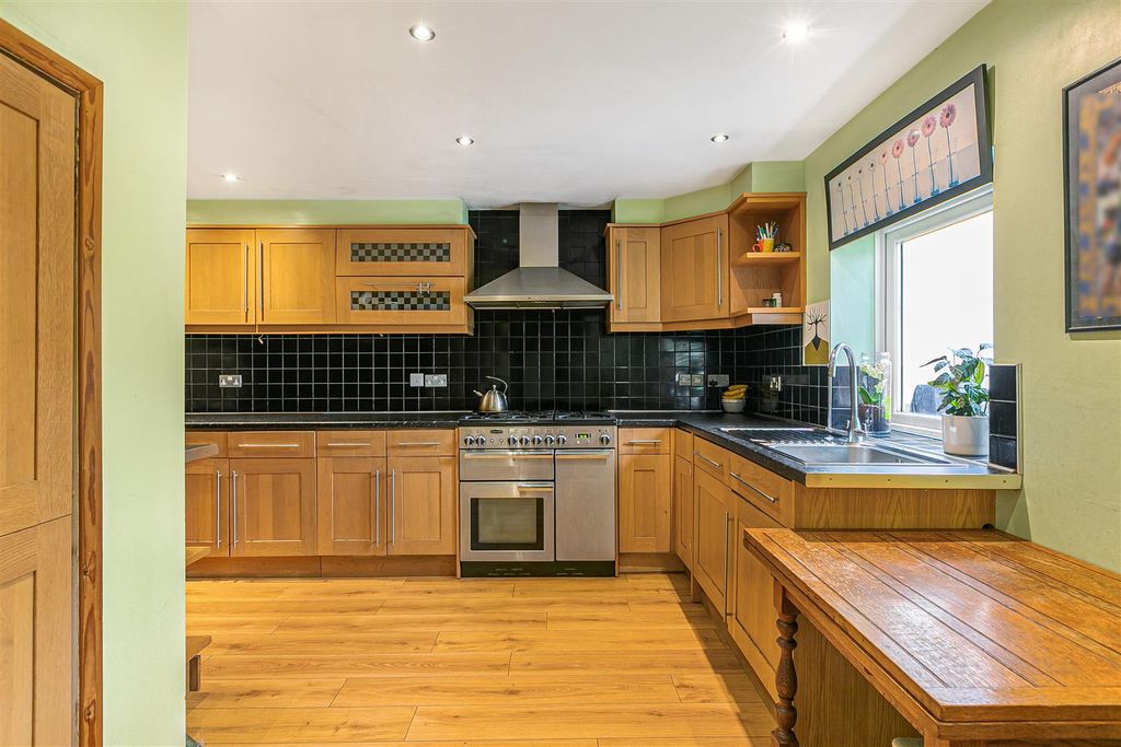 Additional image 30 of 5 bed terraced house for saleClarence Avenue, New Malden KT3