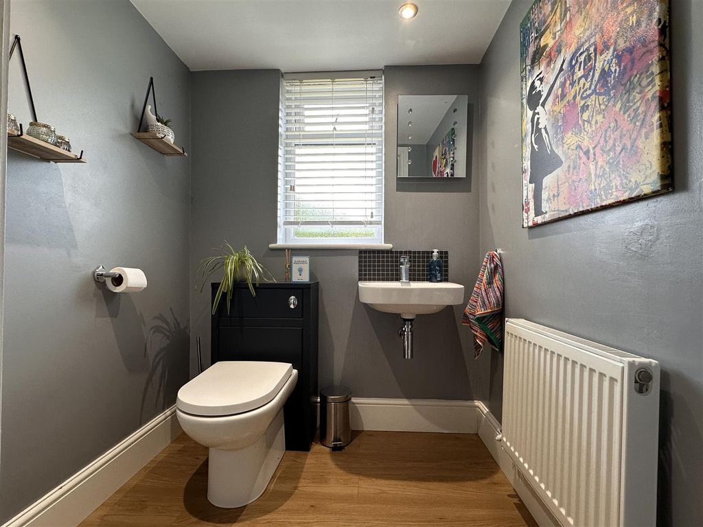 Additional image 6 of 4 bed detached house for saleBeacon Heights, Newark NG24