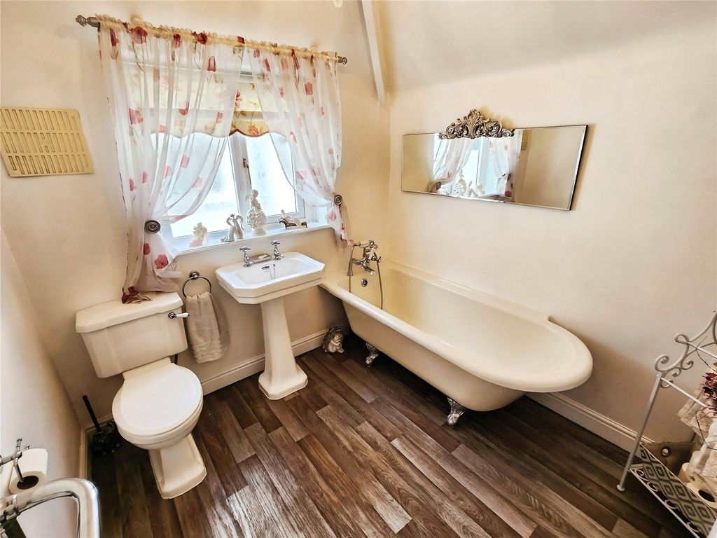 Additional image 8 of 4 bed detached house for saleHigham Lane, Nuneaton, Warwickshire CV11