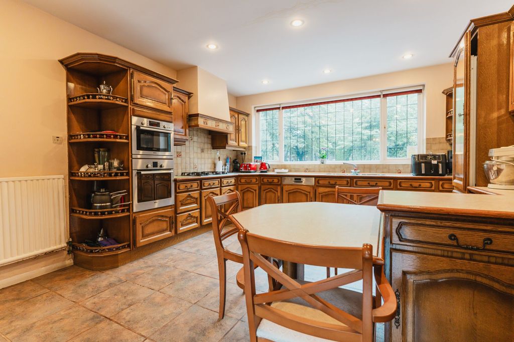 Additional image 14 of 5 bed detached house for saleSouthmeads Road, Oadby LE2