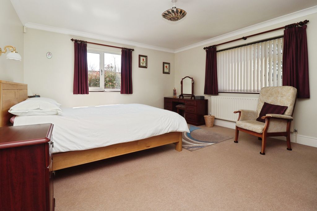 Additional image 7 of 2 bed detached bungalow for saleLegsby Road, Market Rasen LN8