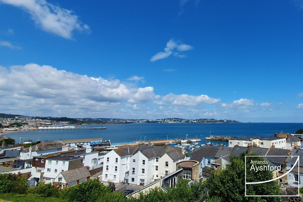 2 bed flat for saleCleveland Road, Paignton TQ4