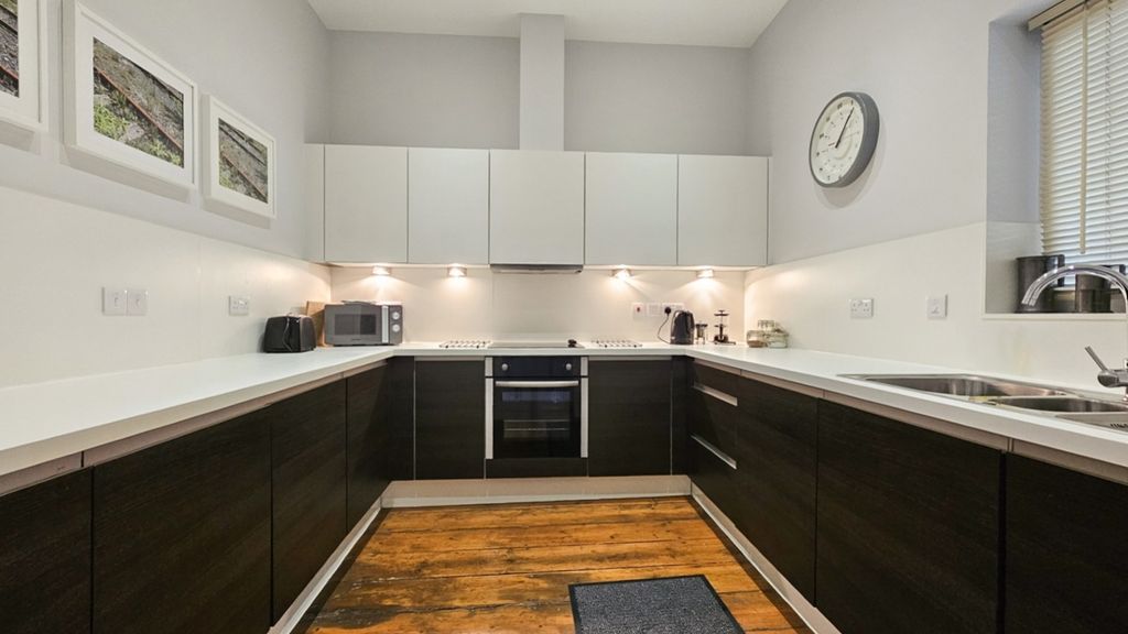 Additional image 5 of 2 bed maisonette for saleThe Old Carriage Works, Brunel Quays, Lostwithiel, Cornwall PL22