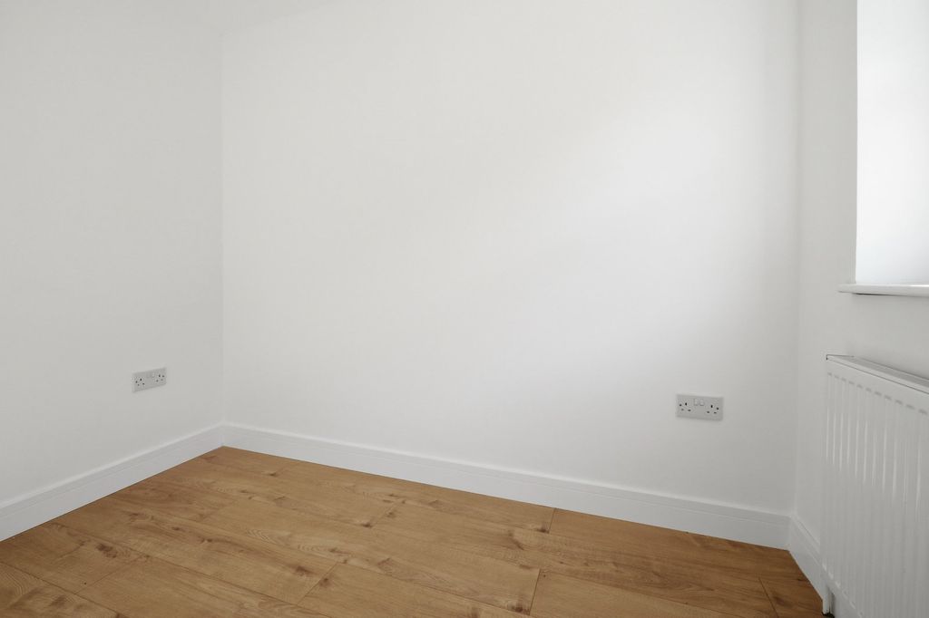 Additional image 4 of 3 bed town house for saleWoodland Street, Mountain Ash CF45