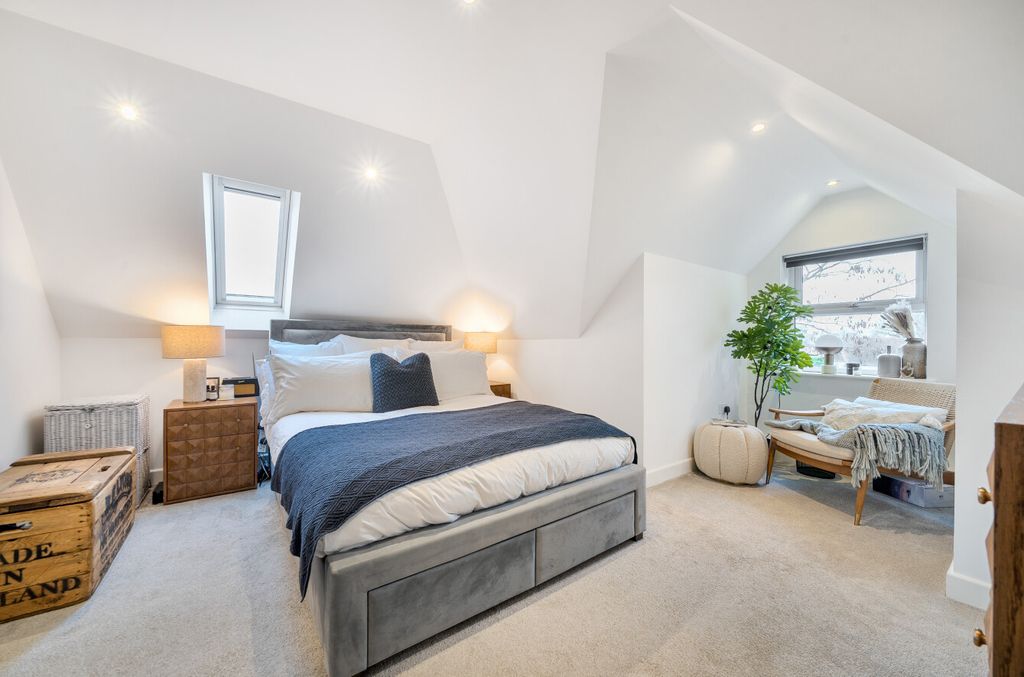 Additional image 10 of 2 bed flat for saleCrofton Lane, Orpington BR5