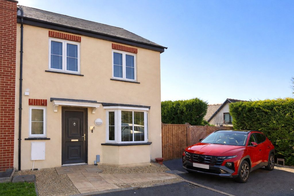 3 bed end terrace house for saleAshdale Mews, Pembroke, Pembrokeshire SA71