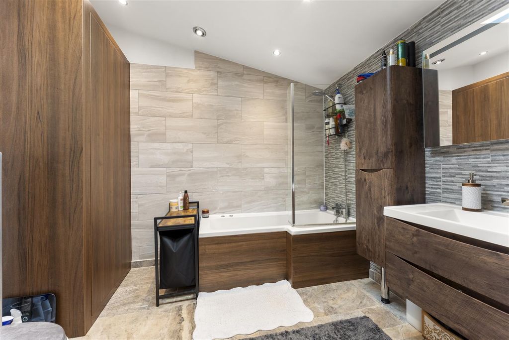 Additional image 14 of 6 bed semi-detached house for saleRushdene Crescent, Northolt UB5