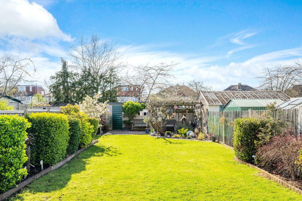 Additional image 29 of 5 bed semi-detached house for saleMaycross Avenue, Morden SM4