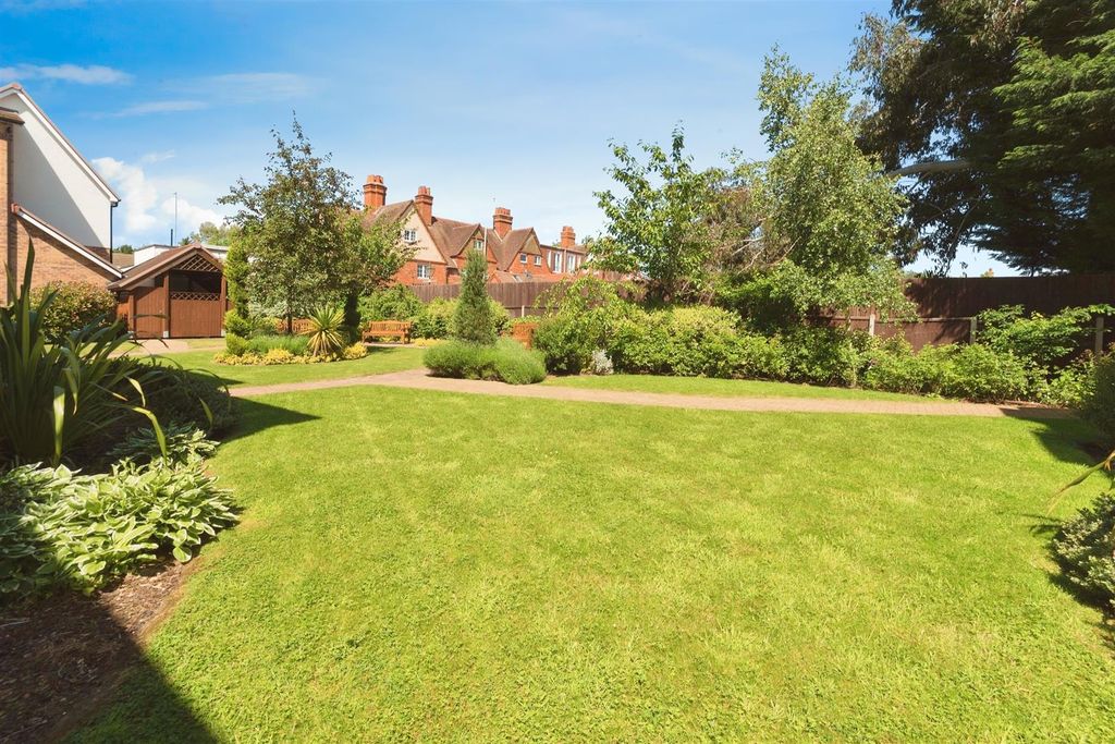 Additional image 19 of 2 bed flat for sale8 Westonia Court, 582-592 Wellingborough Road, Northampton NN3