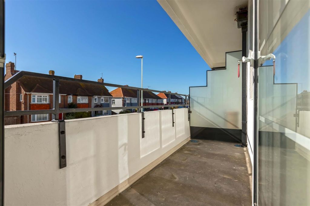 Additional image 12 of 3 bed flat for saleBrighton Road, Worthing BN11