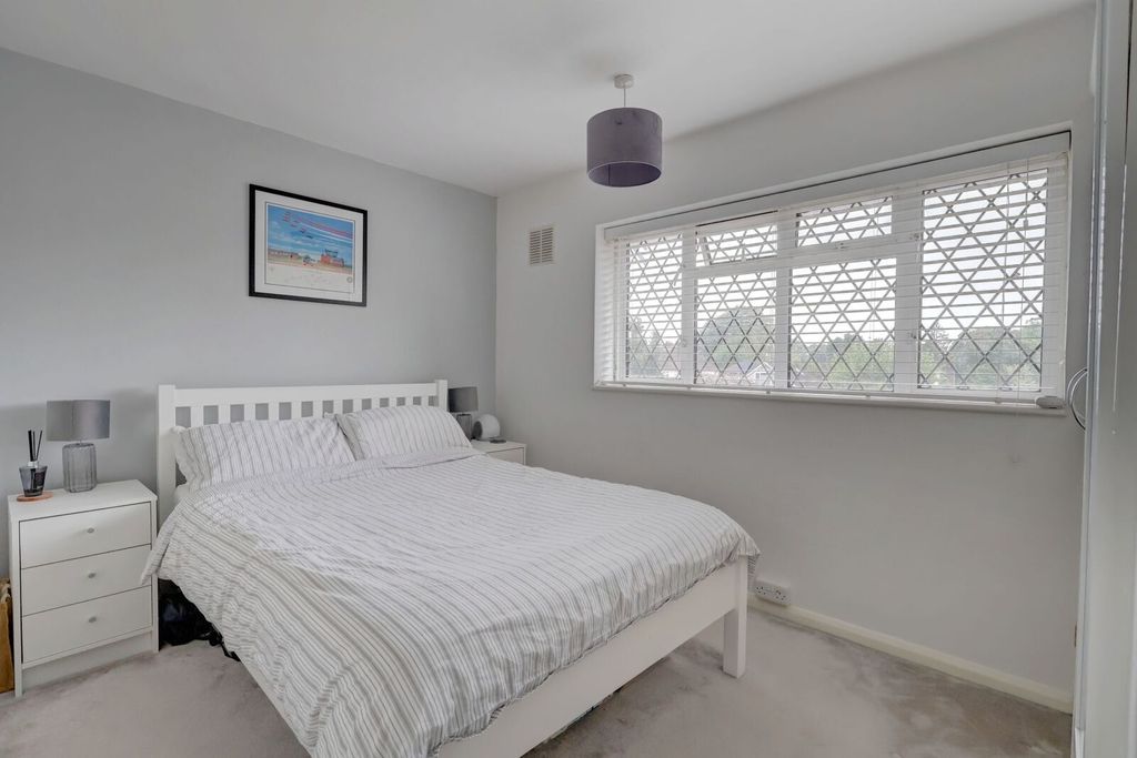 Additional image 6 of 3 bed semi-detached house for saleWoodfield Road, Princes Risborough HP27