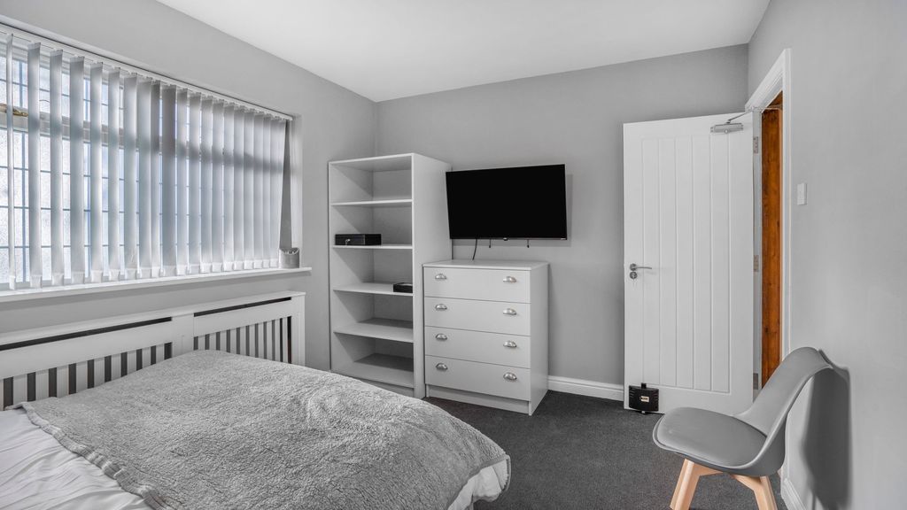 Additional image 16 of 5 bed detached house for saleLutterworth Road, Nuneaton CV11