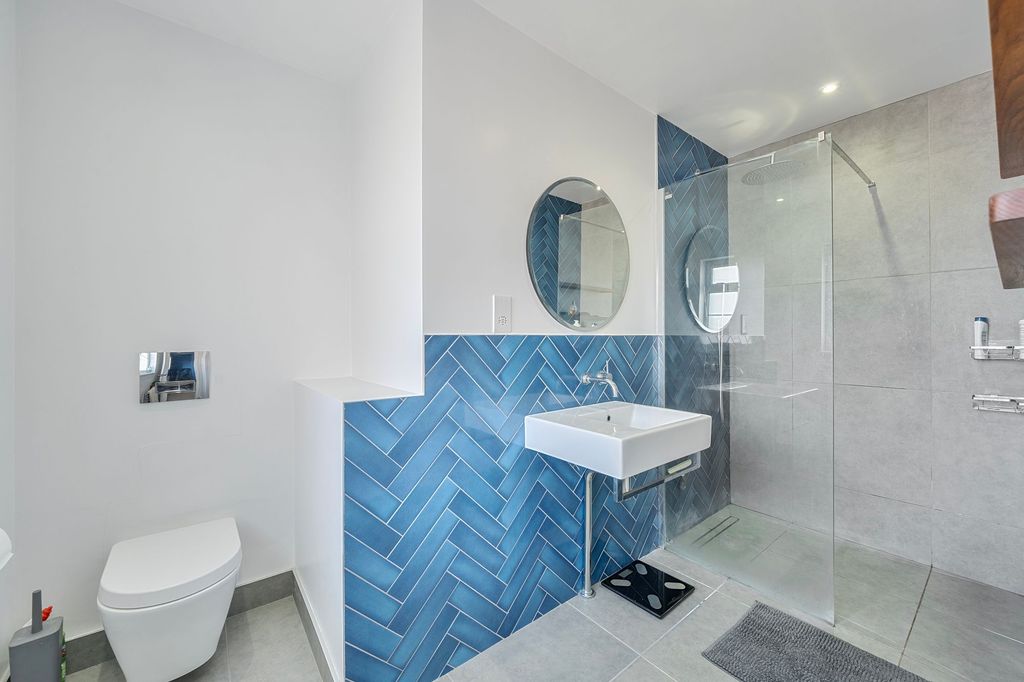 Additional image 18 of 4 bed semi-detached house for saleWest Farm Close, Ashtead KT21
