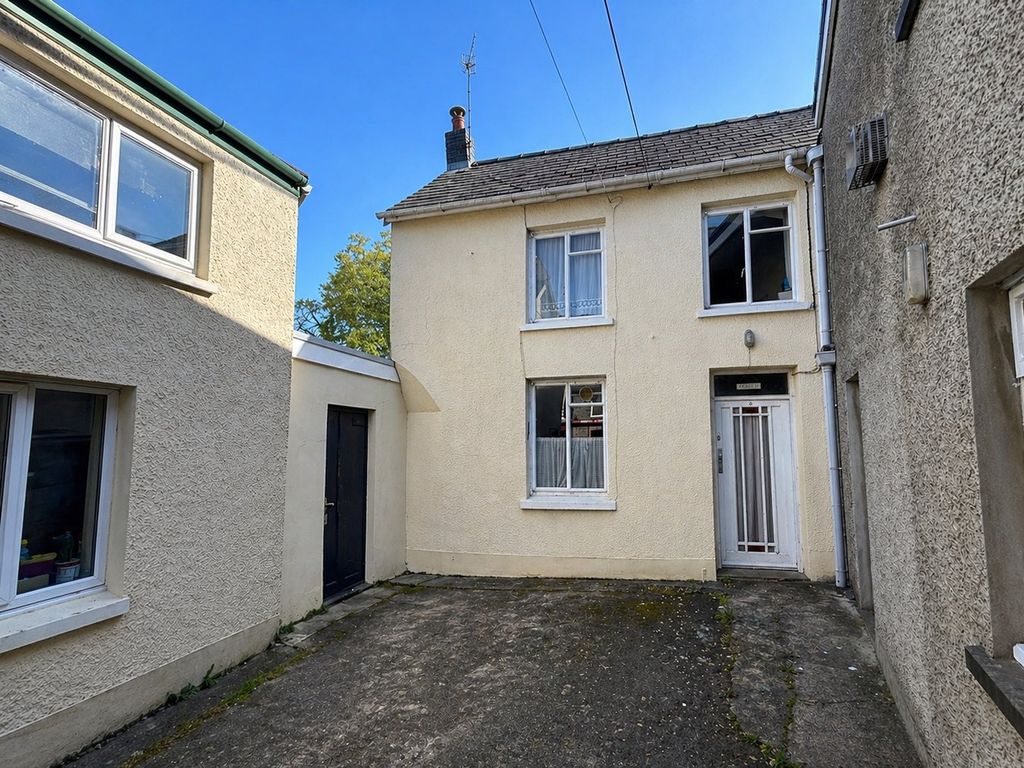2 bed terraced house for saleBridge Street, Lampeter SA48