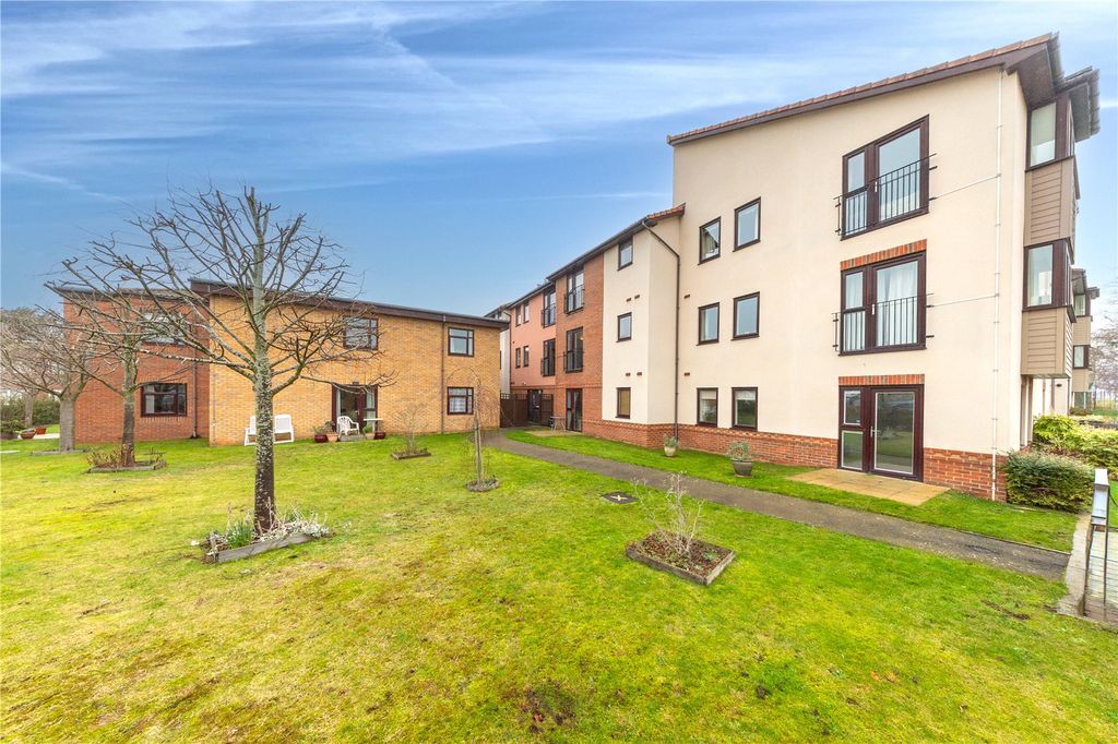 Additional image 10 of 2 bed flat for saleThe Limes, Newport Pagnell MK16