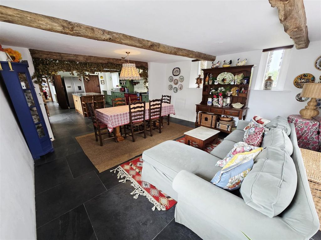 6 bed barn conversion for saleLifton, Launceston PL16 photo 5