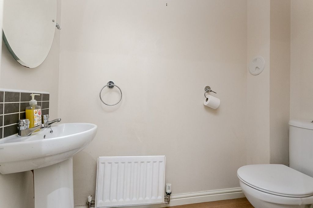 Additional image 9 of 3 bed terraced house for saleBurnbrae Pend, Bonnyrigg EH19