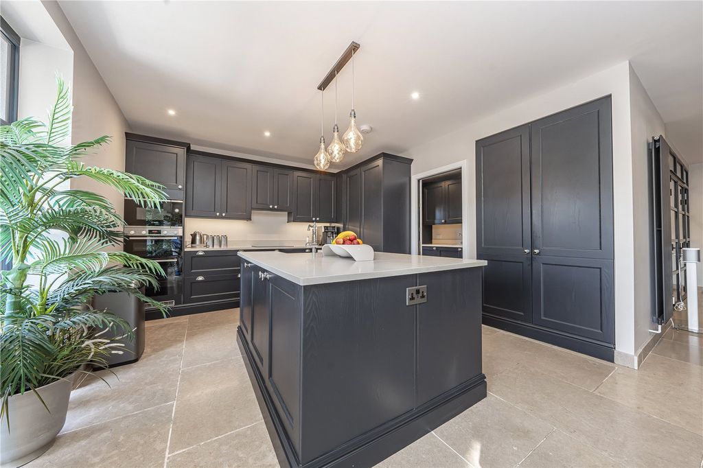 Additional image 4 of 4 bed link detached house for saleHollington Crescent, New Malden KT3