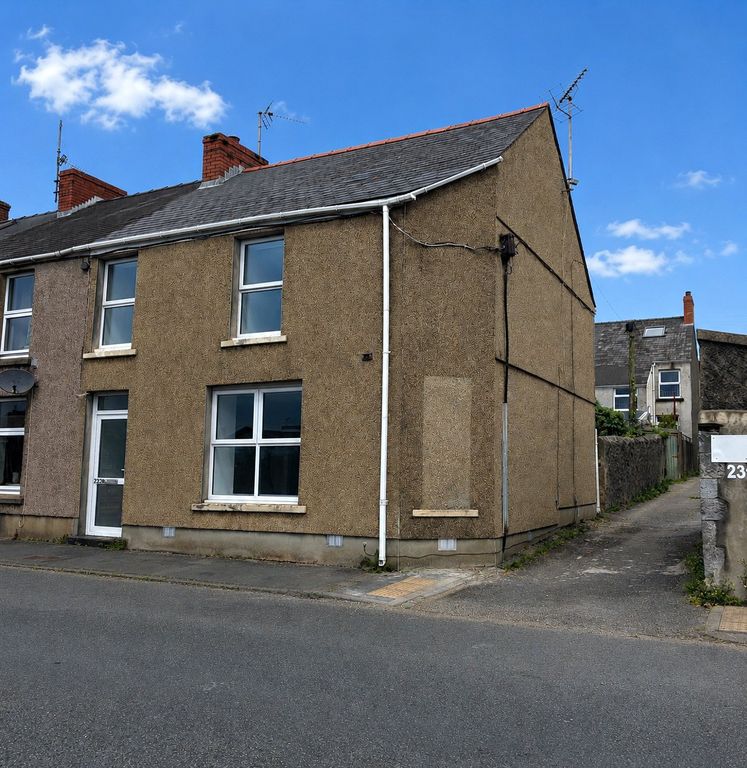 2 bed end terrace house for sale233A & B, Robert Street, Milford Haven, Pembrokeshire SA73