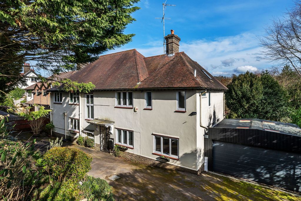 6 bed detached house for saleWilderness Road, Oxted, Surrey RH8