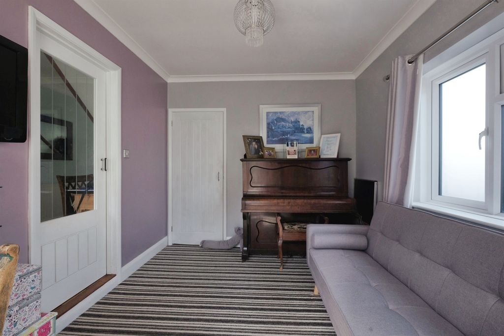 Additional image 14 of 5 bed detached house for saleRose Walk Close, Newhaven BN9