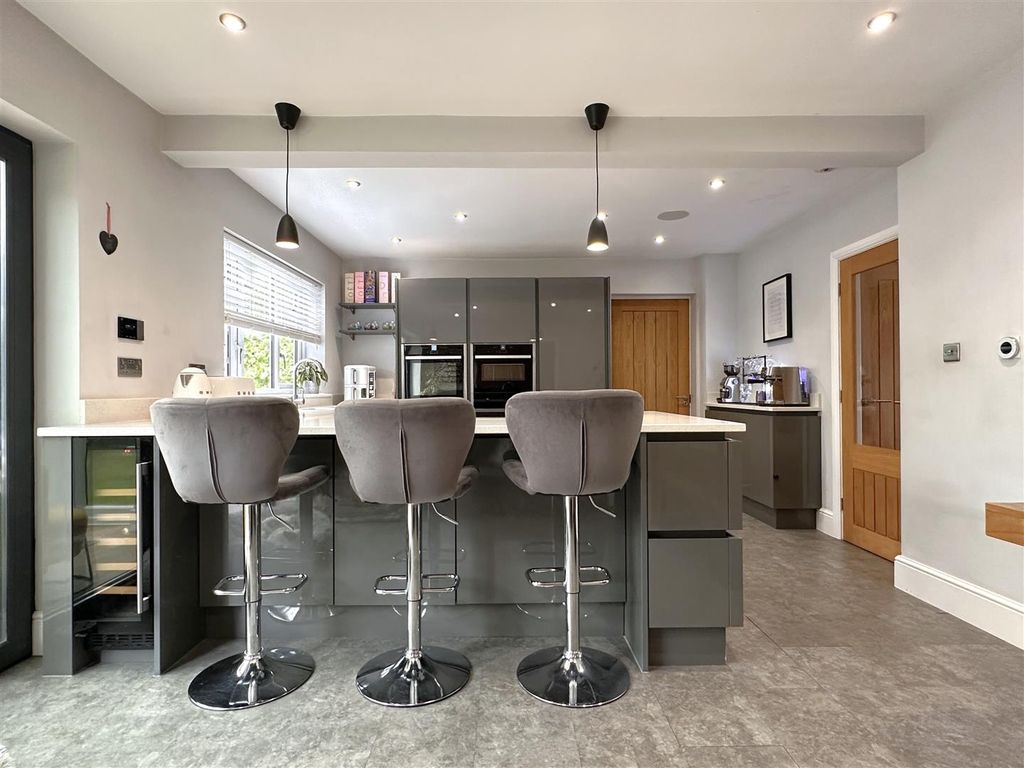 Additional image 2 of 4 bed detached house for saleBeacon Heights, Newark NG24
