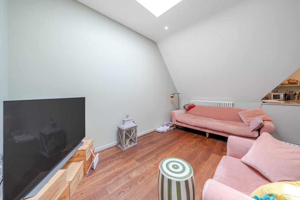 Additional image 12 of 1 bed flat for saleListon Road, Marlow SL7