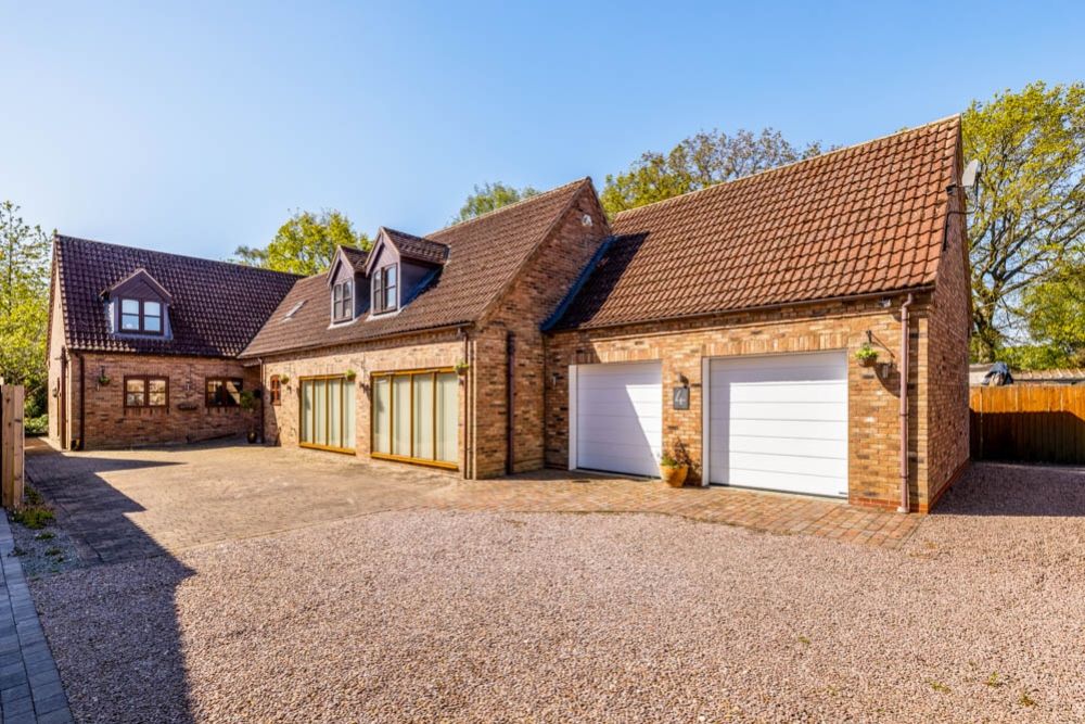 5 bed detached house for saleBlackthorn Court, South Hykeham, Lincoln, Lincolnshire LN6