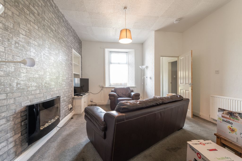 1 bed flat for saleViewforth Square, Leven KY8 photo 3