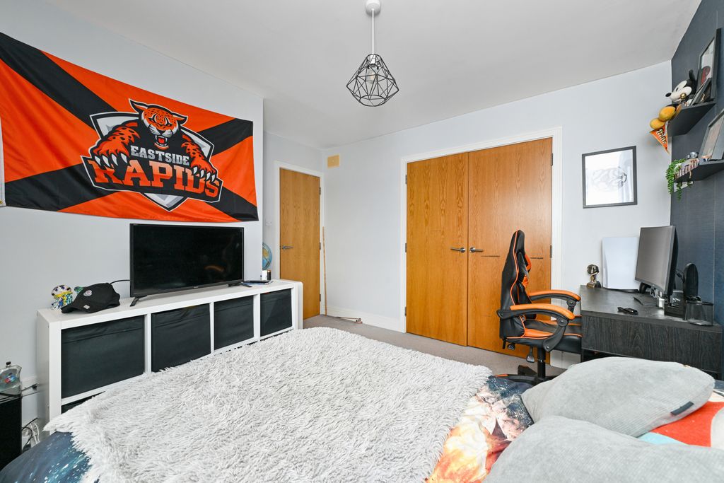 Additional image 23 of 4 bed town house for sale70 Burnbrae Road, Bonnyrigg EH19