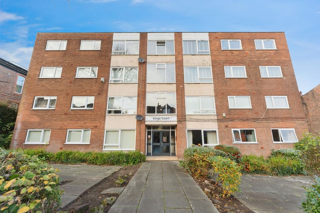 2 bed flat for saleKings Mount, Oxton, Prenton CH43