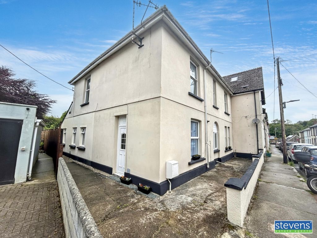 2 bed flat for saleNorthfield Road, Okehampton, Devon EX20