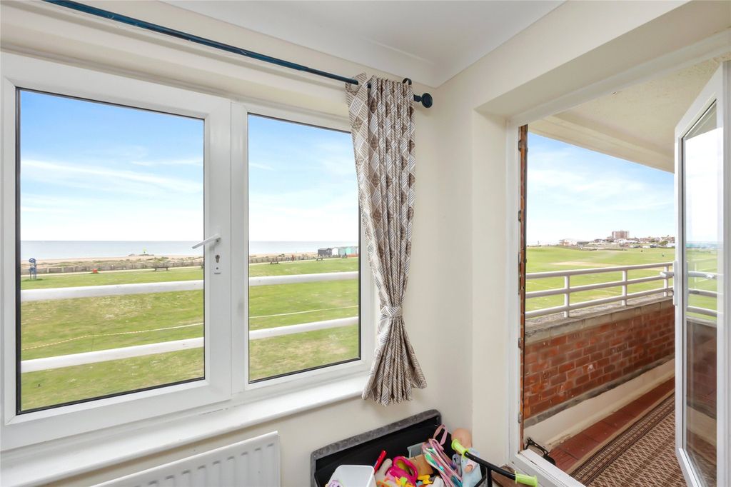 Additional image 5 of 2 bed flat for saleMarlin Court, 32 Brighton Road, Lancing, West Sussex BN15