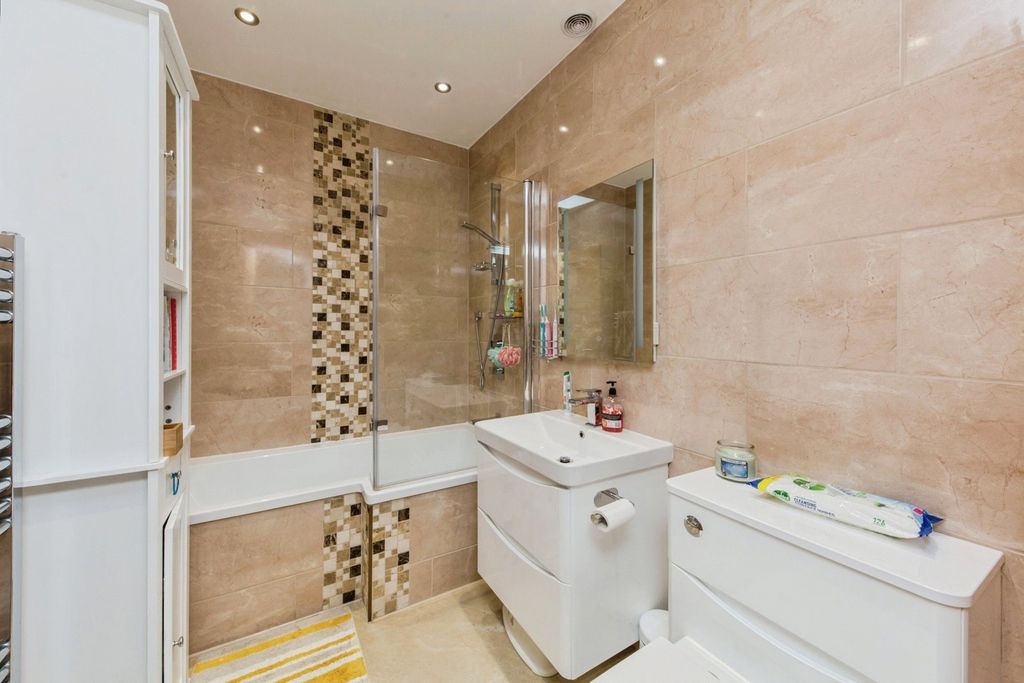 Additional image 13 of 4 bed bungalow for salePriory Lane, Macclesfield, Cheshire SK10