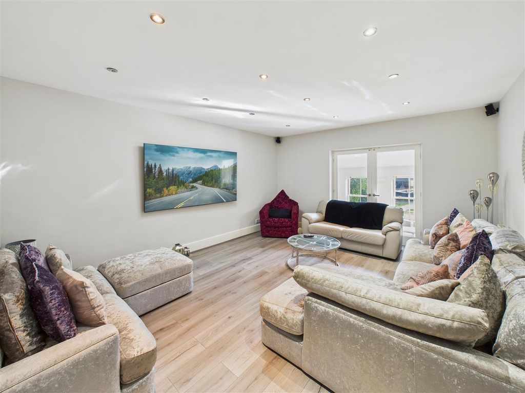Additional image 9 of 4 bed detached house for saleAston Hall Drive, North Ferriby HU14