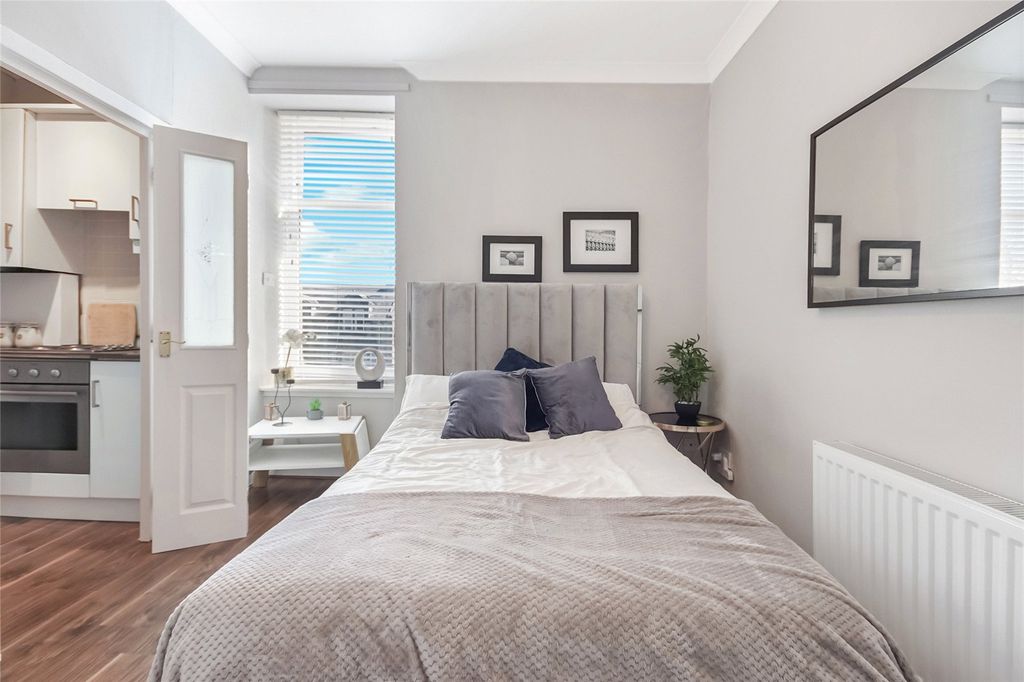 Additional image 4 of 1 bed flat for saleLow Waters Road, Hamilton, South Lanarkshire ML3