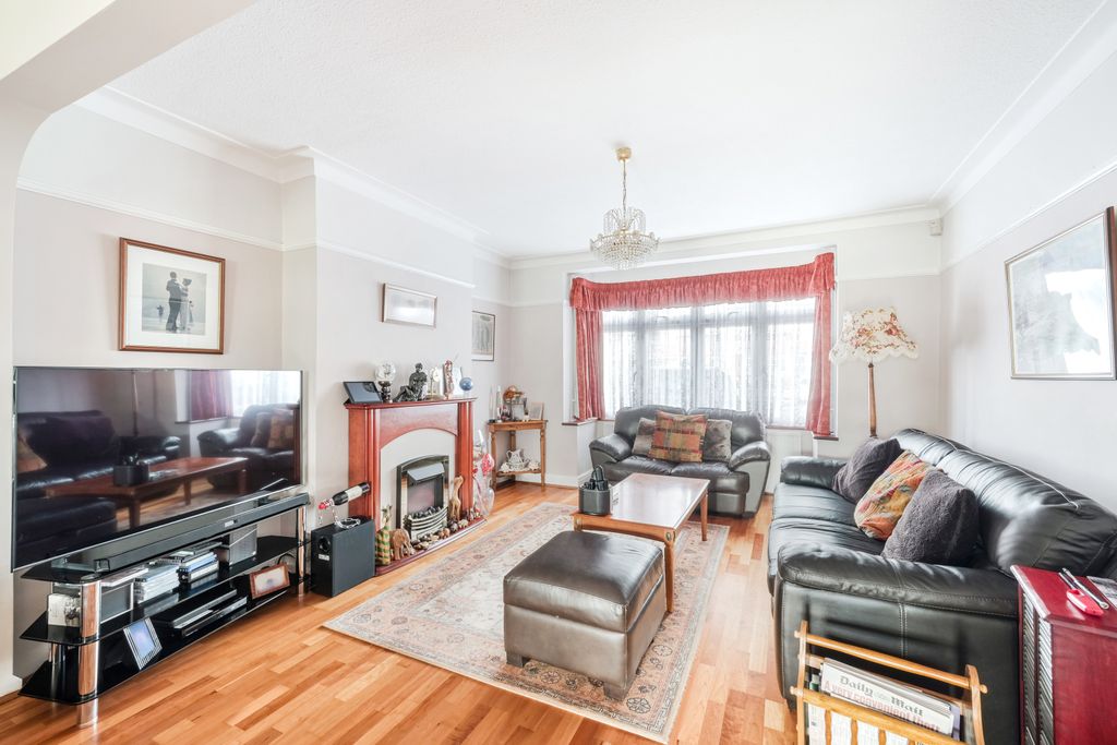 Additional image 4 of 5 bed semi-detached house for saleMaycross Avenue, Morden SM4