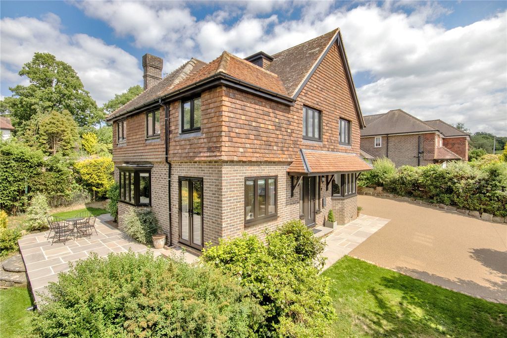 4 bed detached house for saleRoselands Avenue, Mayfield, East Sussex TN20