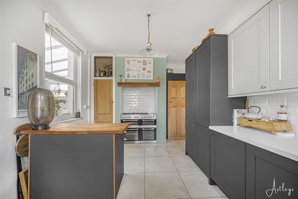 Additional image 4 of 4 bed semi-detached house for saleCimla Road, Neath SA11