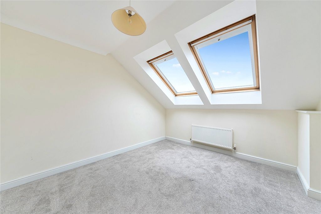 1 bed flat for saleWoolbrook Road, Sidmouth, Devon EX10 photo 3