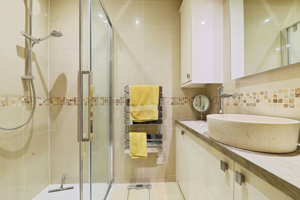 Additional image 12 of 5 bed detached house for saleCroft Park, North Ferriby HU14