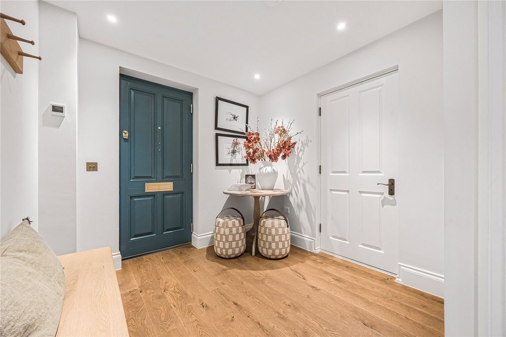 Additional image 13 of 5 bed terraced house for saleSt Peters Mews, The Parade, Marlborough, Wiltshire SN8
