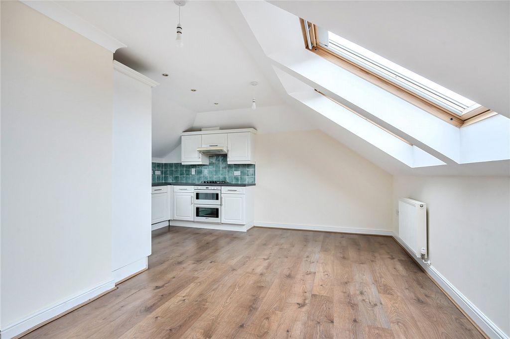 1 bed flat for saleWoolbrook Road, Sidmouth, Devon EX10 photo 2