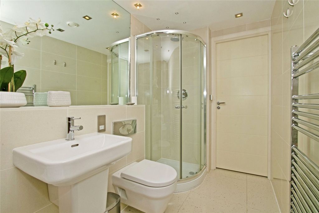 Additional image 10 of 2 bed flat for saleNarrowcliff, Newquay, Cornwall TR7