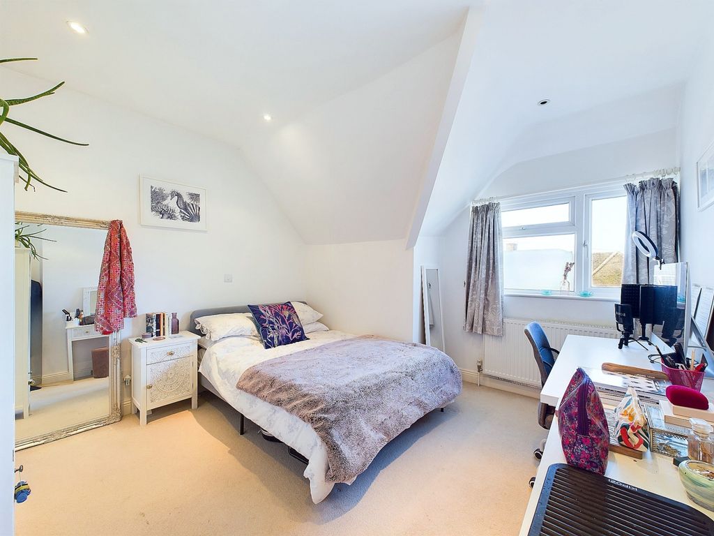 Additional image 15 of 3 bed semi-detached house for salePrinces Place, Princes Risborough, Buckinghamshire HP27
