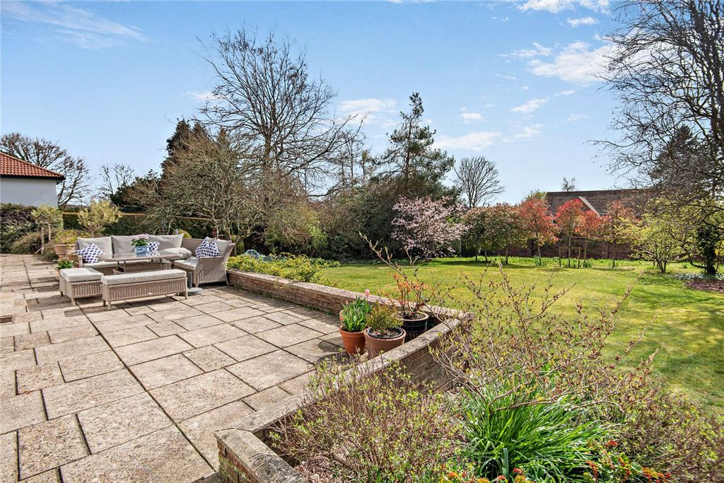Additional image 19 of 4 bed detached house for saleGarden Close Lane, Newbury, Berkshire RG14