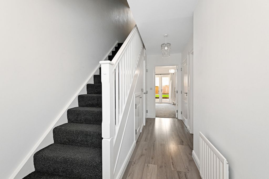 Additional image 5 of 4 bed terraced house for sale2 South Chesters Place, Bonnyrigg EH19
